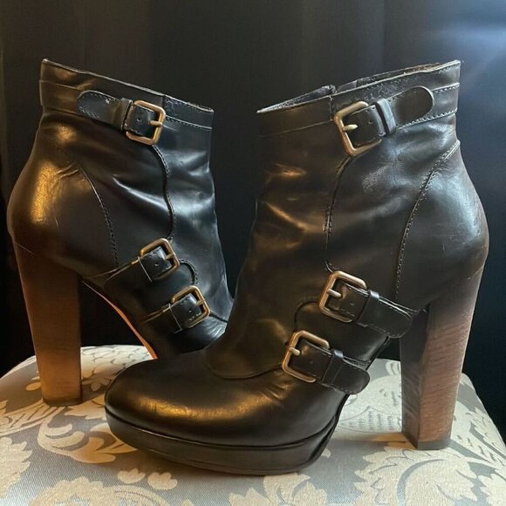 Derek Lam Black Genuine Leather Ankle Boots sz 6.5 EU 36.5 Moto Buckle Cork